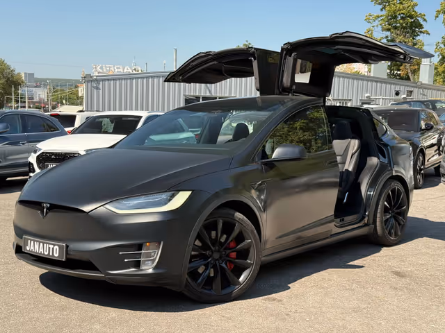 Tesla Model X 2018, Харків, $27 800 - зображення 1