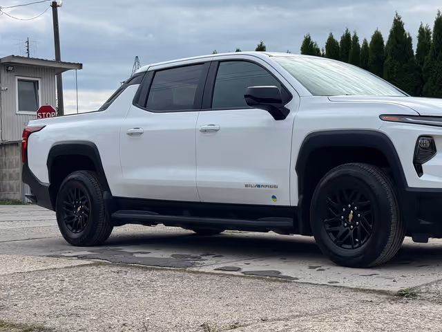 Chevrolet Silverado 2024, Червоноград, $64 000 - изображение 2