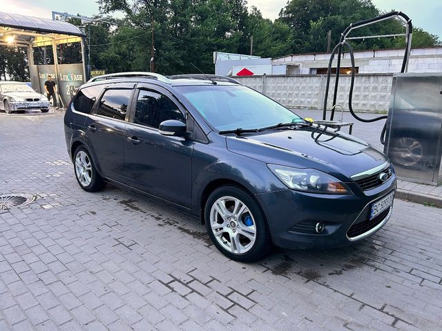 Ford Focus - фото 1