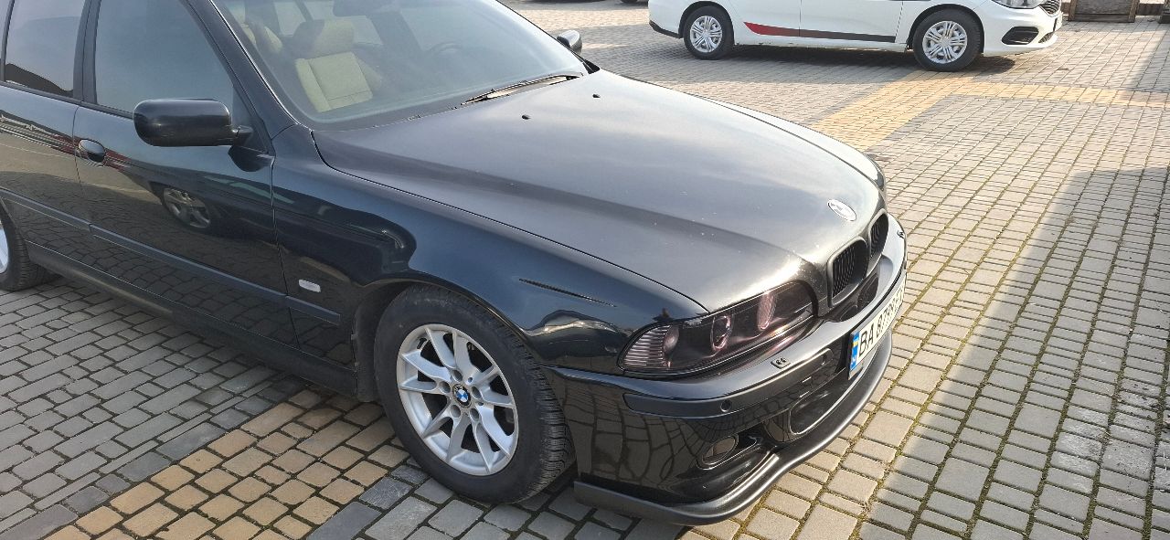 BMW 5 серії - фото 3