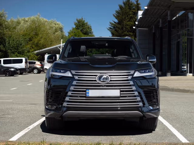 Lexus LX 2023, Львов, $121 900 - изображение 4