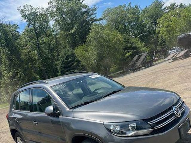 Volkswagen Tiguan - фото 2