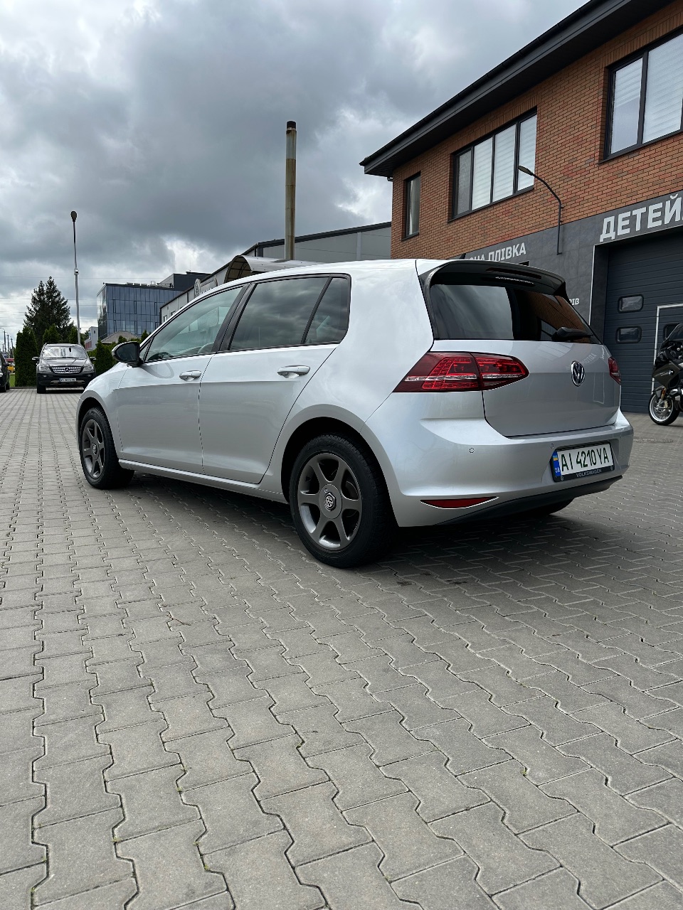 Volkswagen Golf - фото 15