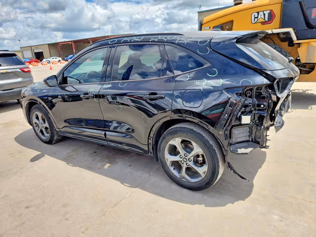 Ford Escape 2023, Чернигов, $18 000 - изображение 4