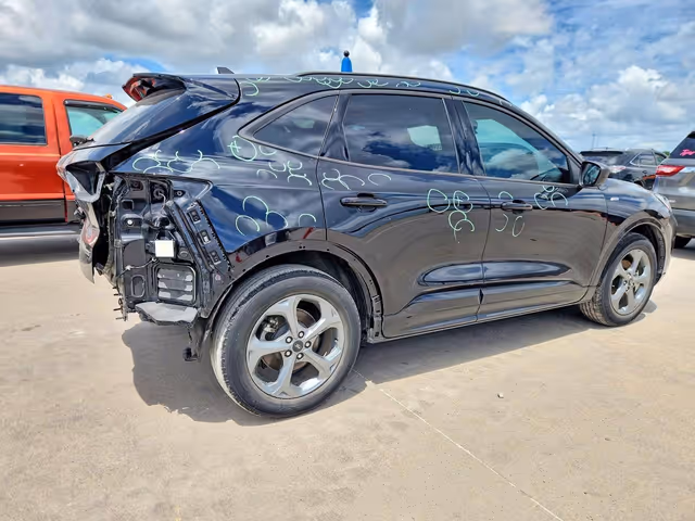 Ford Escape 2023, Чернигов, $18 000 - изображение 3