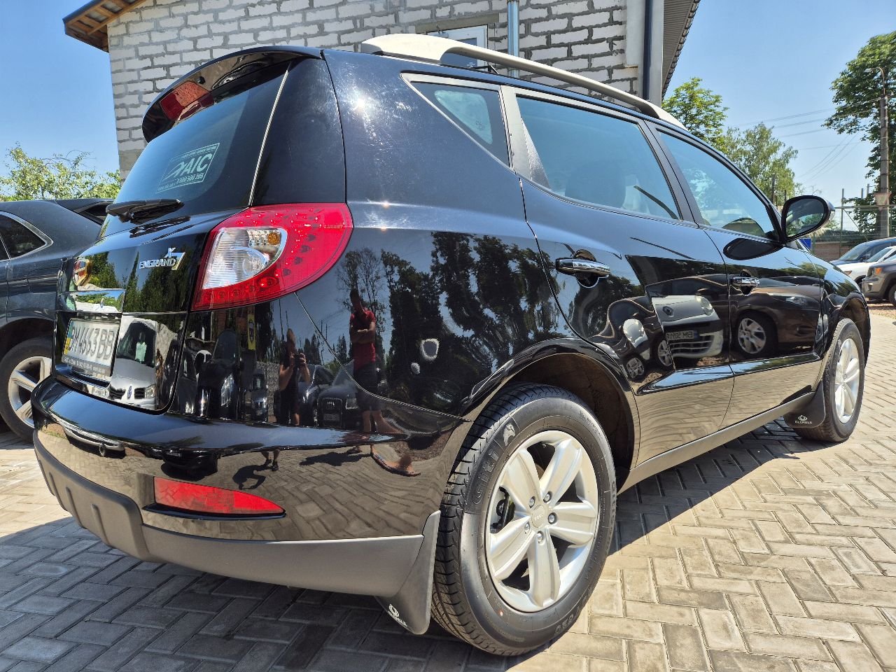 Geely Emgrand X7 - фото 8