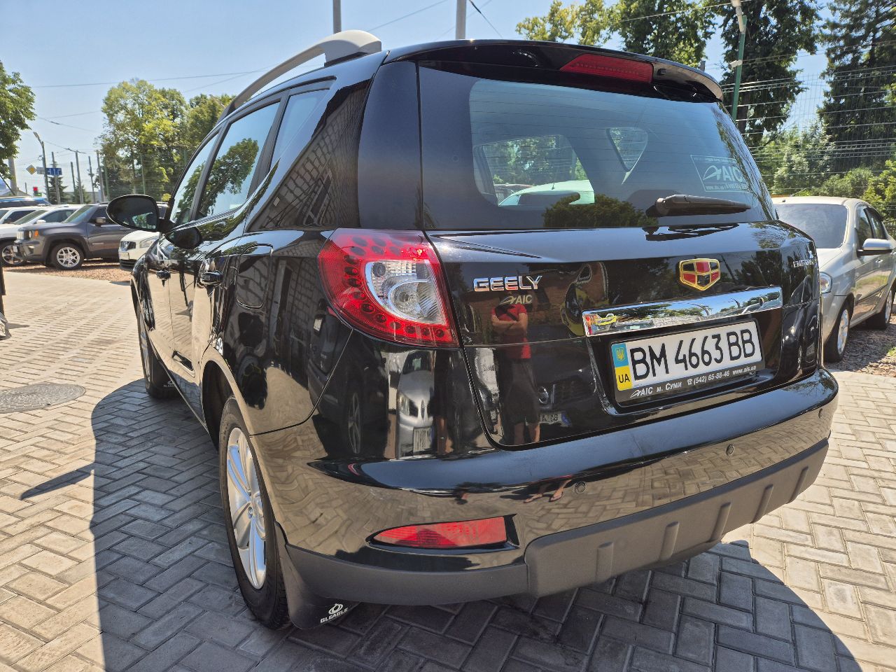 Geely Emgrand X7 - фото 11