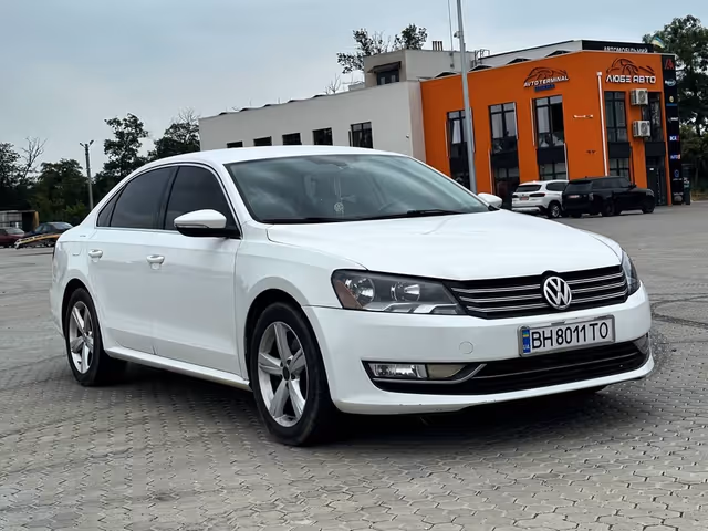 Volkswagen Passat 2012, Усатово, $9 999 - изображение 1