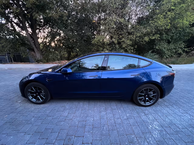 Tesla Model 3 2022, L'vіv, $20 600 - image 3