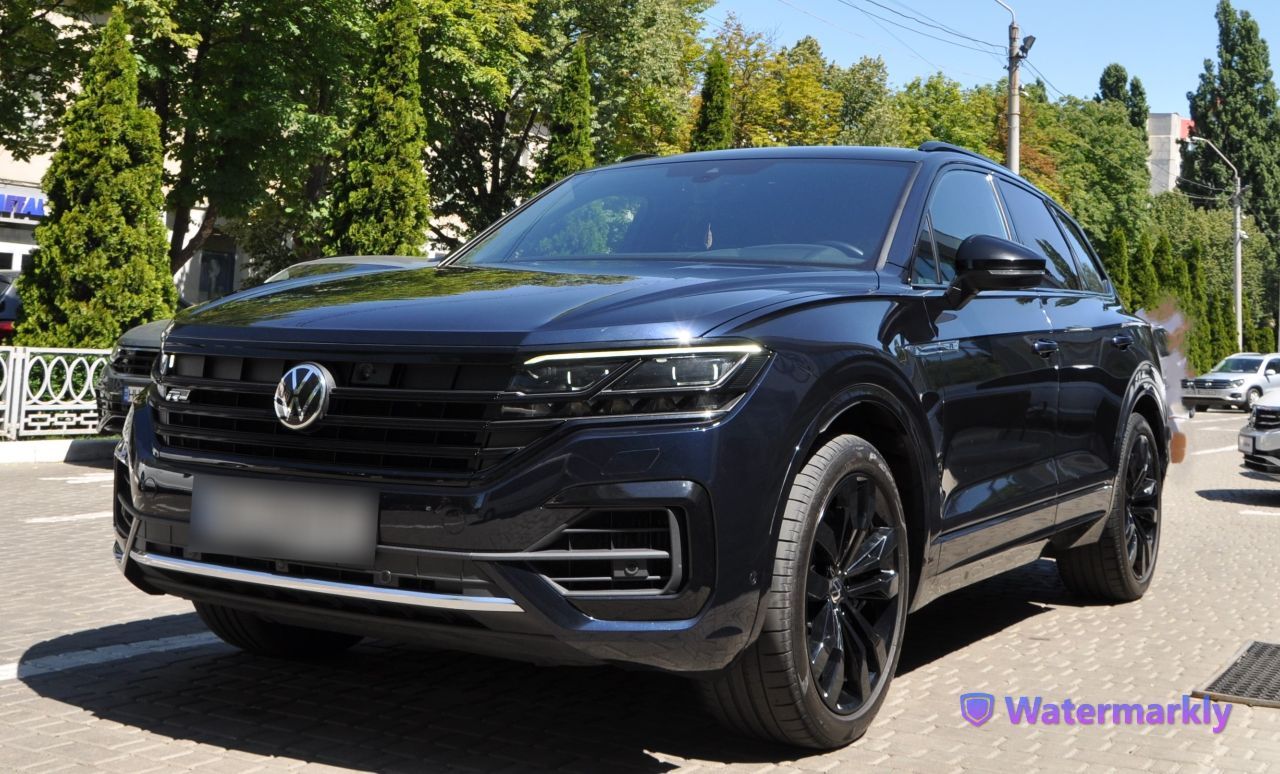 Volkswagen Touareg - фото 2