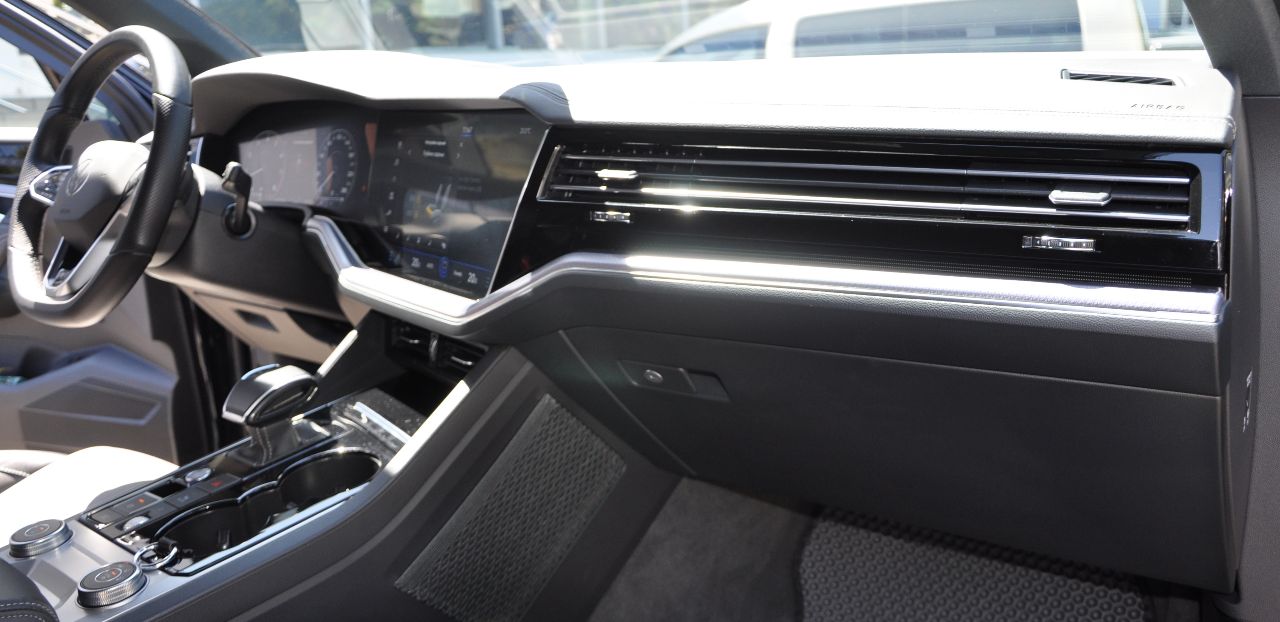 Volkswagen Touareg - фото 29