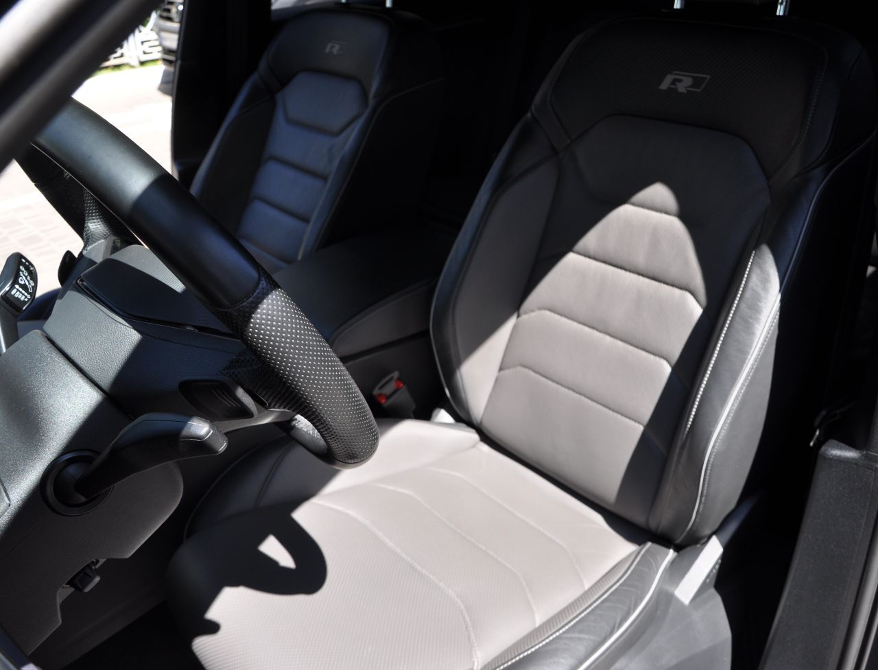 Volkswagen Touareg - фото 36