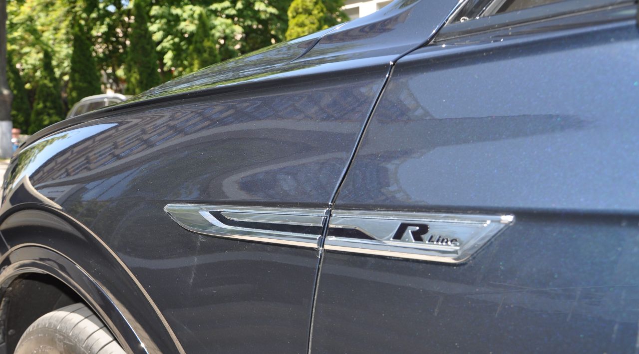 Volkswagen Touareg - фото 3