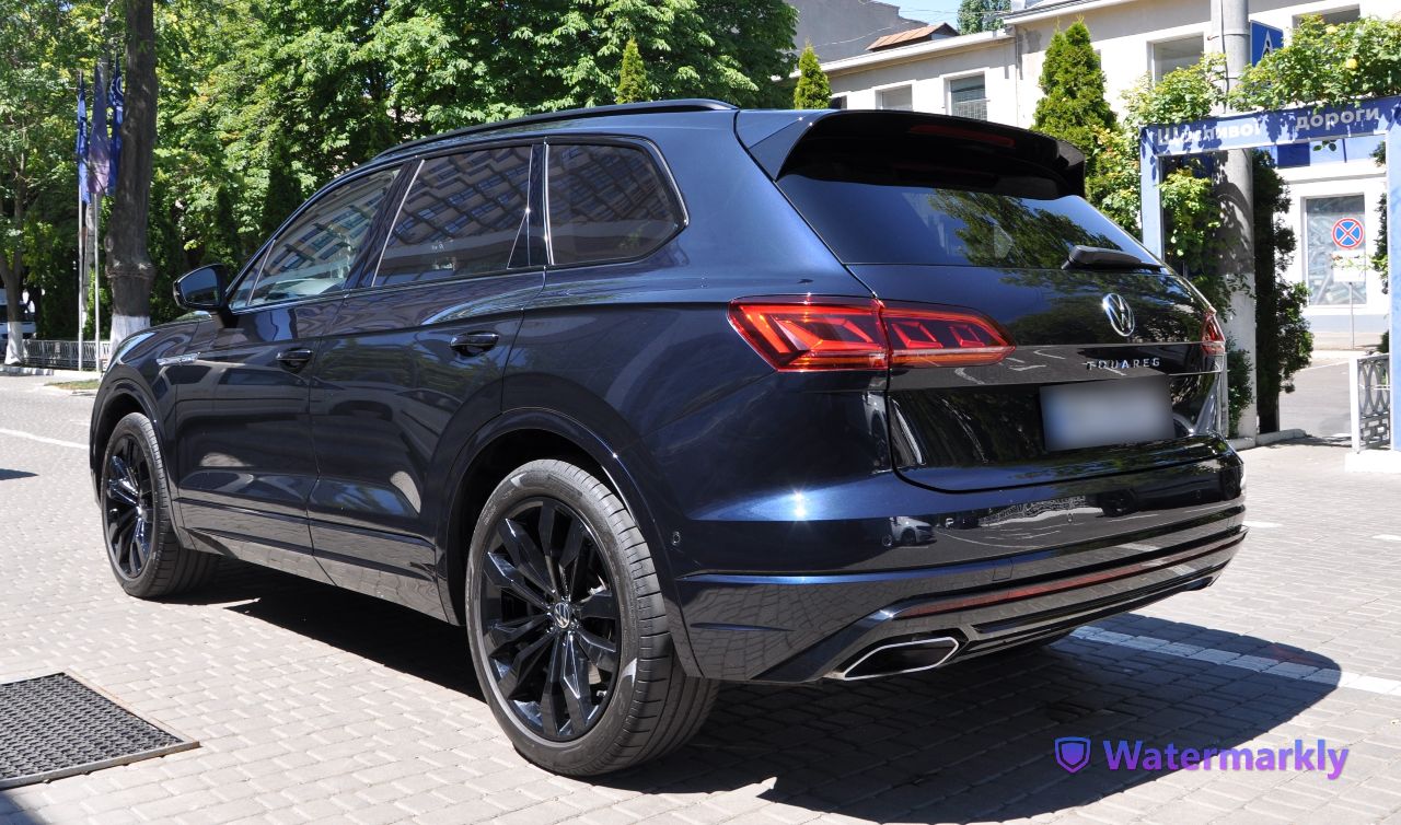 Volkswagen Touareg - фото 5