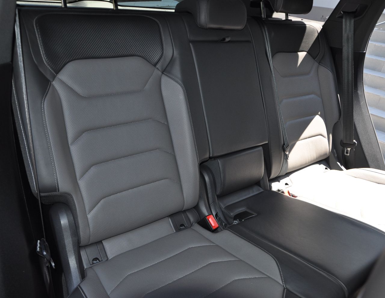 Volkswagen Touareg - фото 21