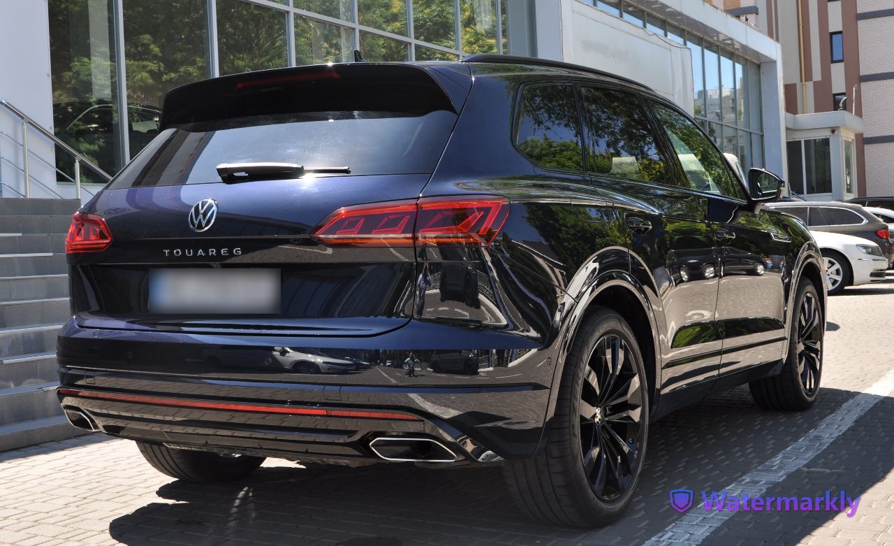 Volkswagen Touareg - фото 12