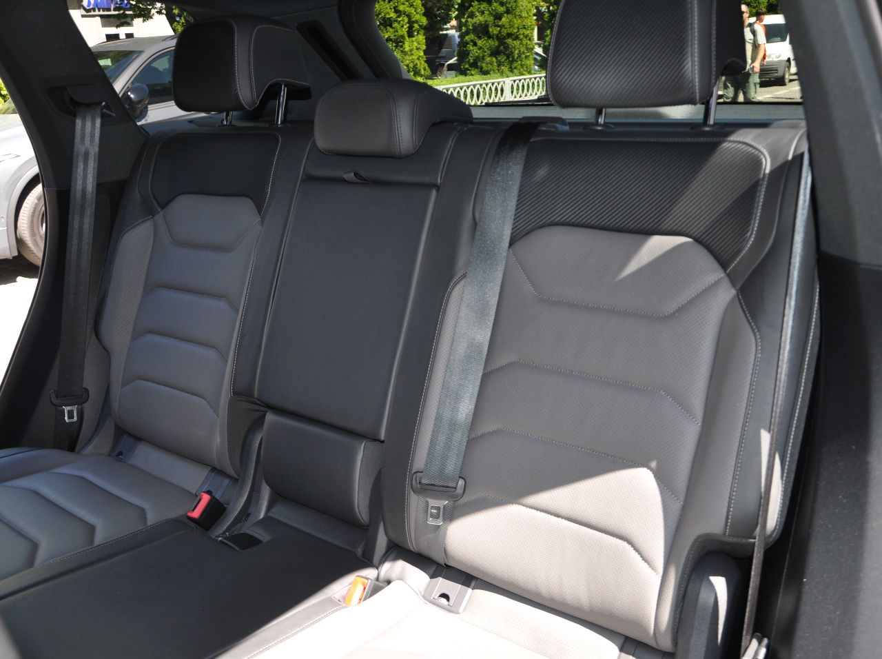 Volkswagen Touareg - фото 23