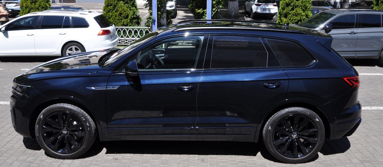 Volkswagen Touareg - фото 4