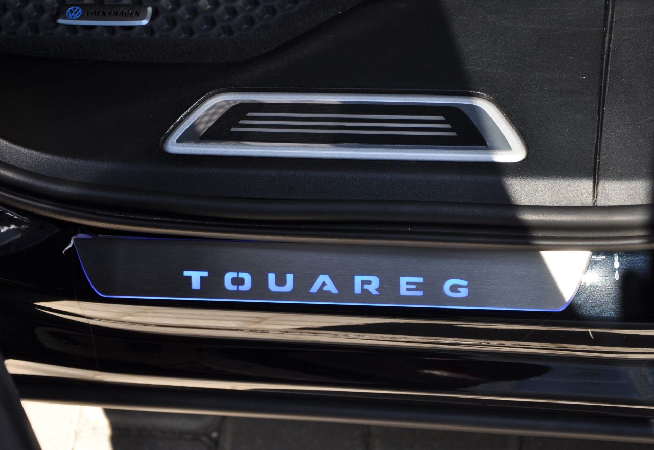 Volkswagen Touareg - фото 19