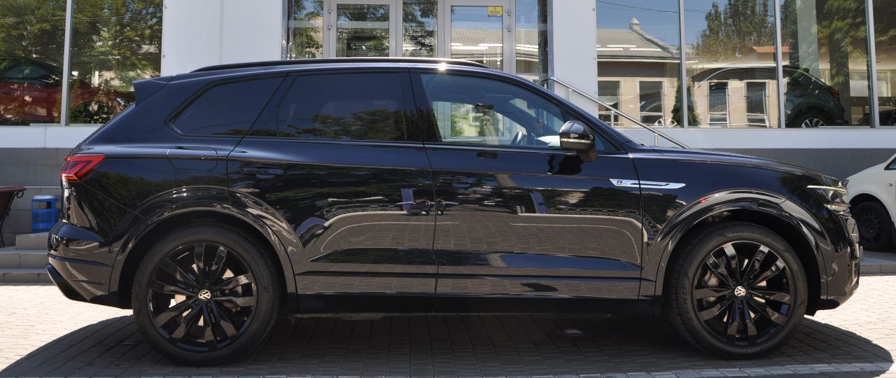 Volkswagen Touareg - фото 13