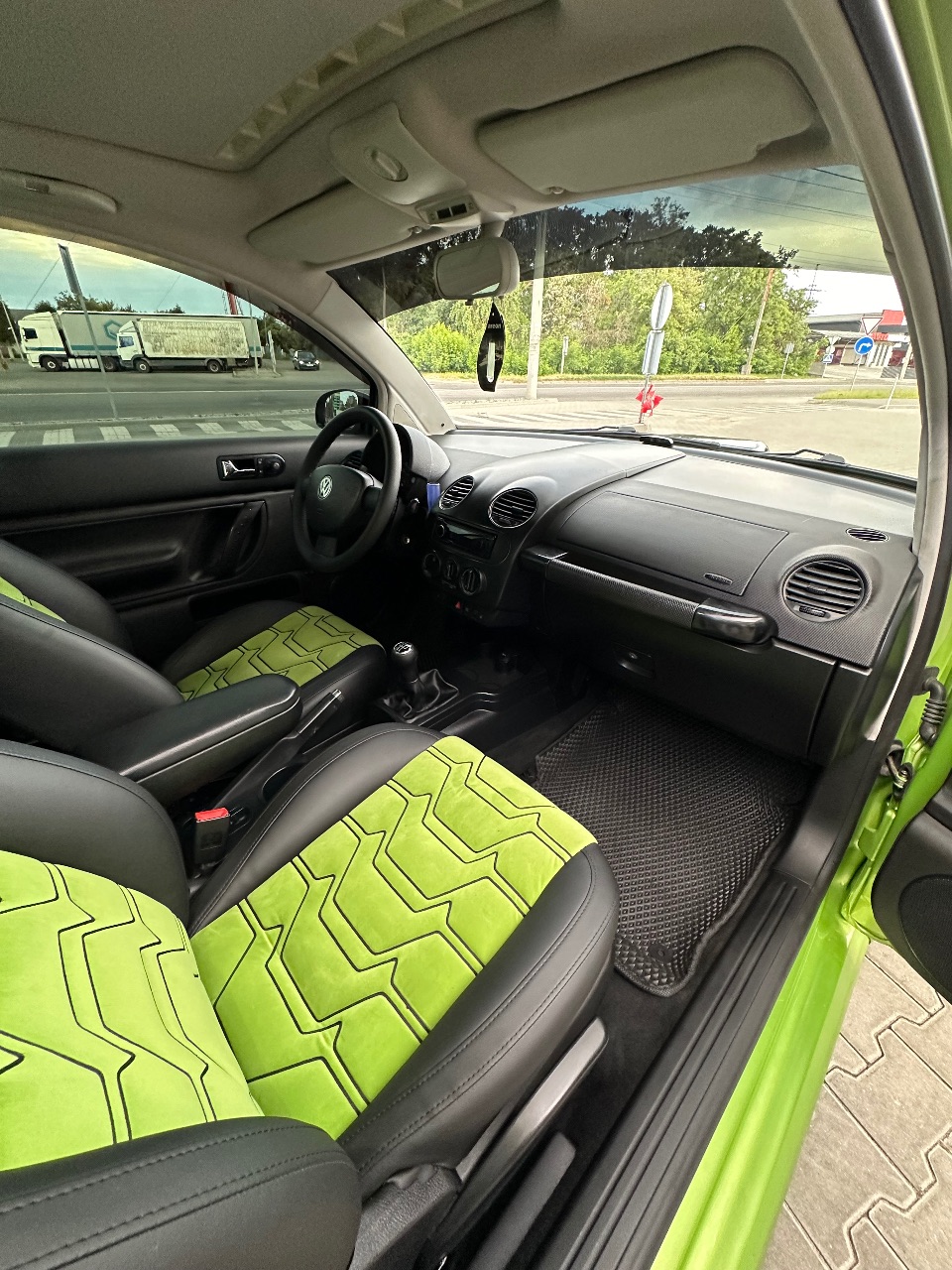 Volkswagen Beetle - фото 35