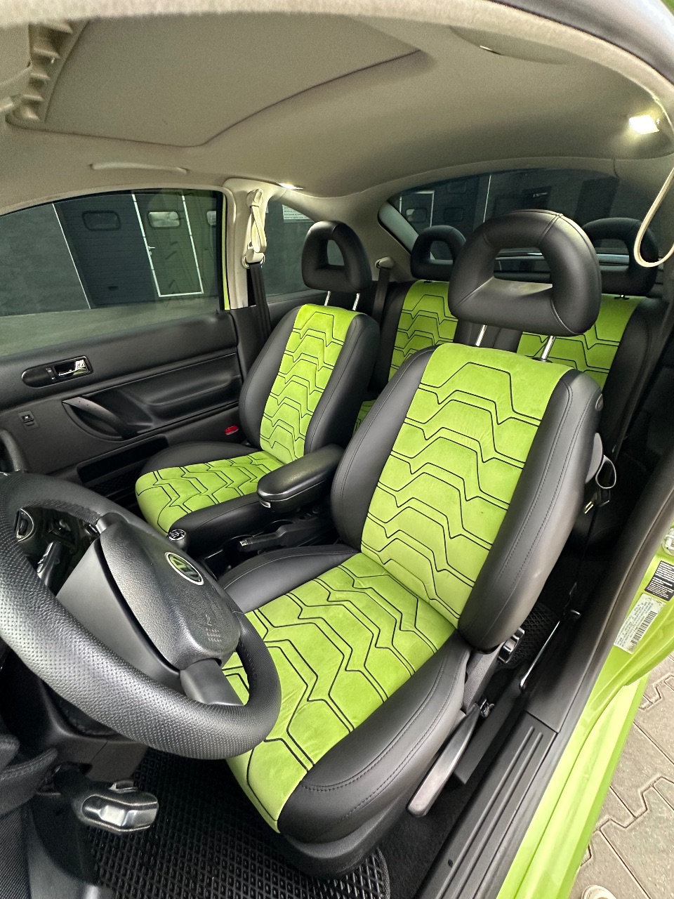 Volkswagen Beetle - фото 29