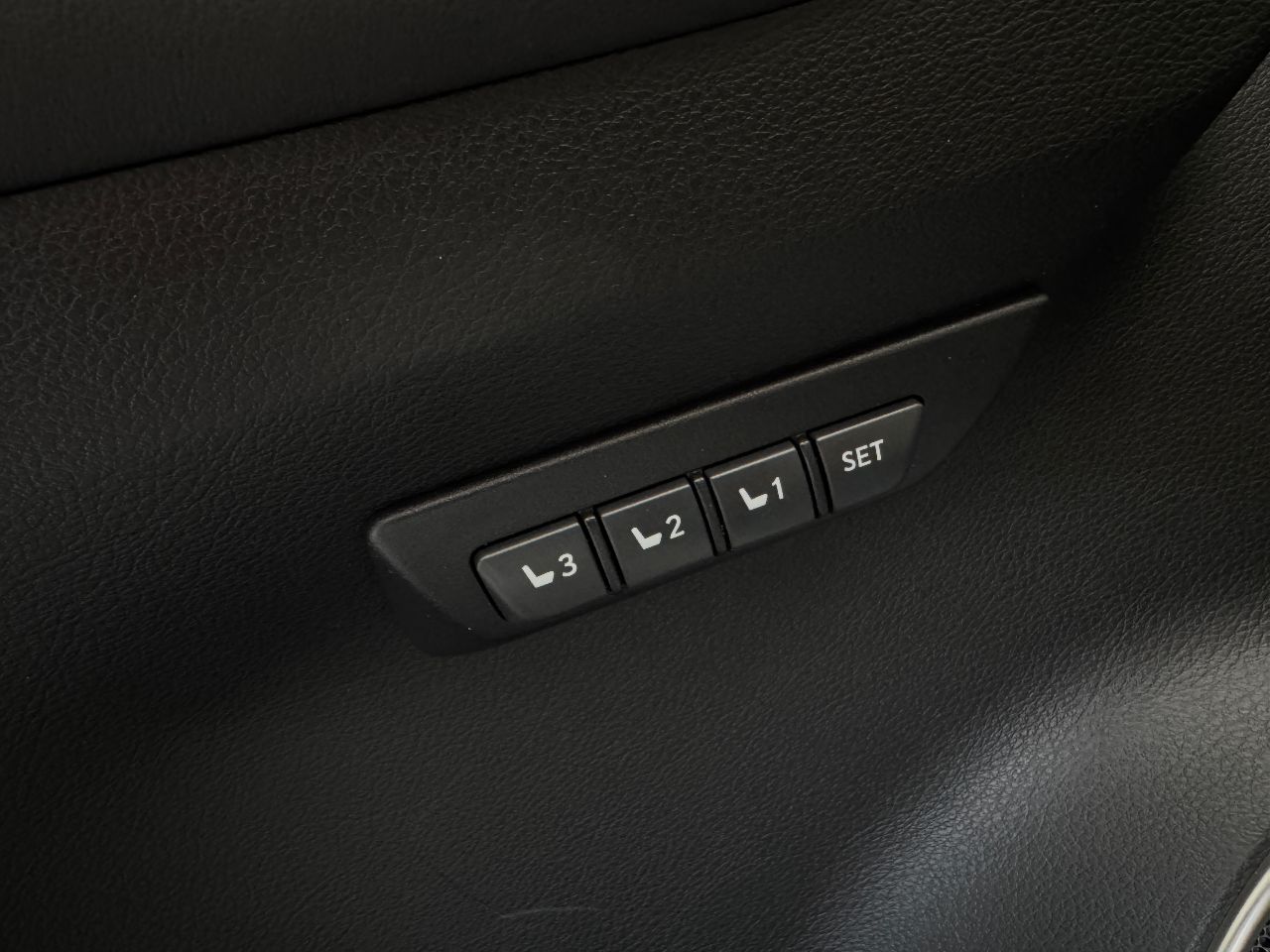 Lexus NX - фото 5