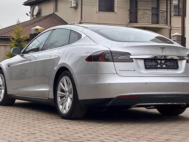 Tesla Model S 2015, Одесса, $10 000 - изображение 5