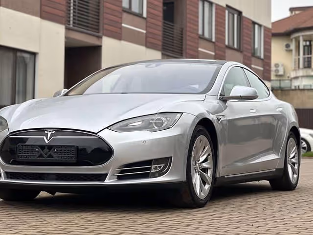 Tesla Model S 2015, Одесса, $10 000 - изображение 4