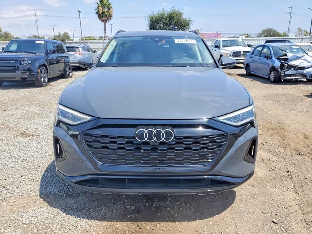 Audi SQ8 e-tron 2024, Odesa, $46 000 - image 2
