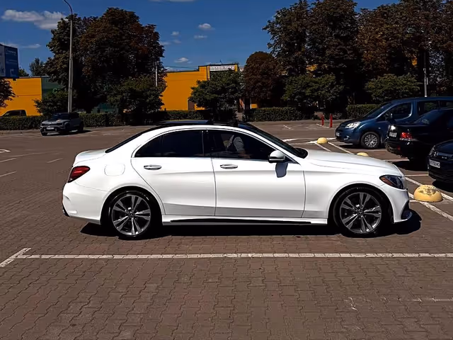 Mercedes-Benz C-Класс 2017, Zhitomir, $18 999 - image 3