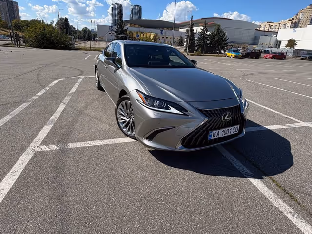 Lexus ES 2023, Kyiv (city), $41 500 - image 1