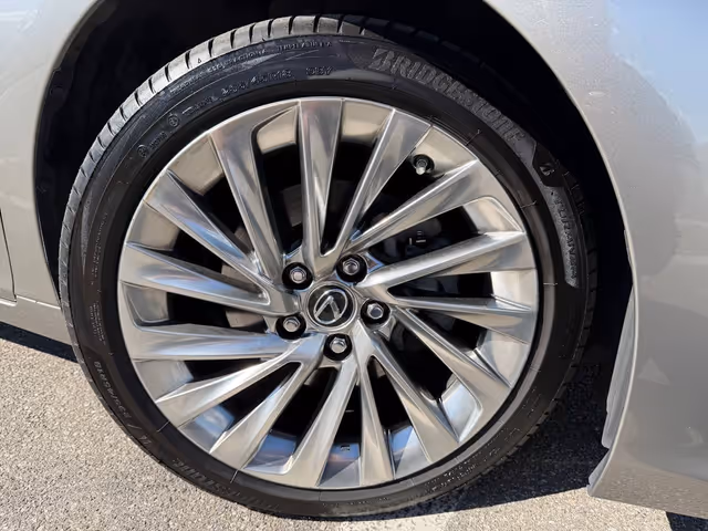 Lexus ES 2023, Kyiv (city), $41 500 - image 4