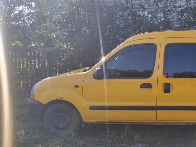Renault Kangoo 2001, Sumi, $3 400 - image 2
