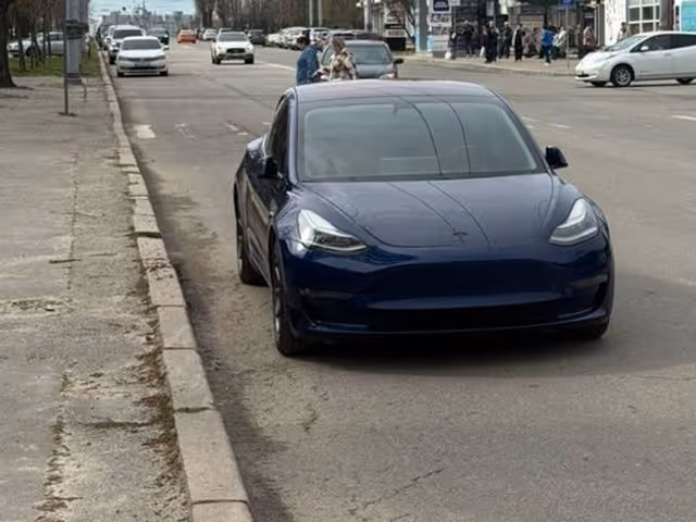 Tesla Model 3 2018, Одесса, $12 000 - изображение 2