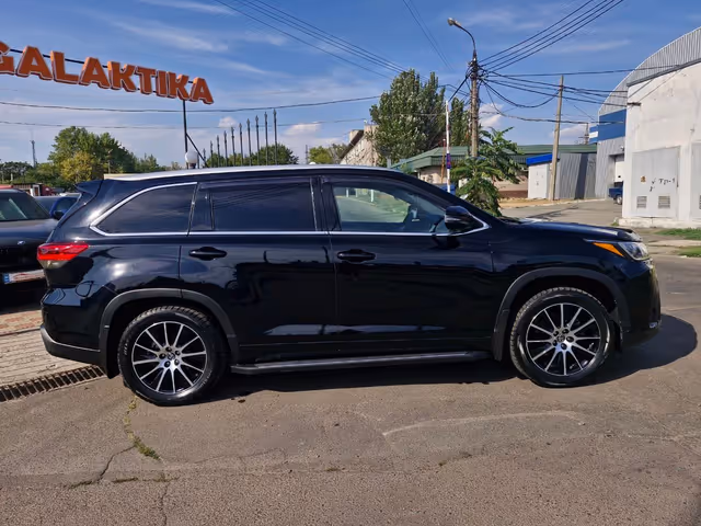 Toyota Highlander 2019, Mikolaїv, $31 999 - image 3