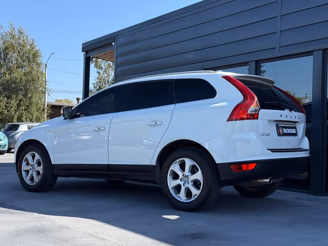 Volvo XC60 2012, Ровно, $14 400 - изображение 5