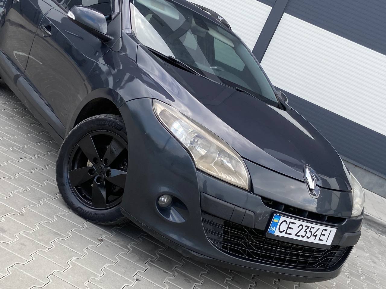 Renault Megane - фото 2