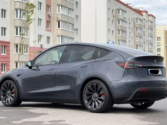 Tesla Model Y 2022, Odesa, $20 600 - image 3