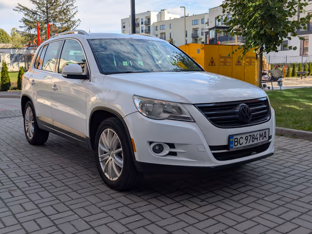 Volkswagen Tiguan 2010, L'vіv, $7 700 - image 4