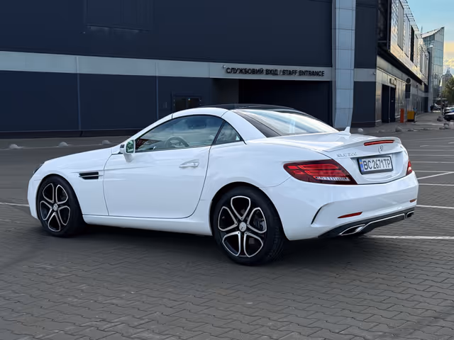 Mercedes-Benz SLC 2018, г. Киев, $30 000 - изображение 2
