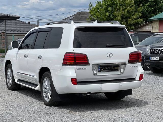 Lexus LX - фото 3