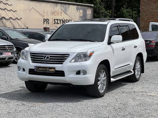 Lexus LX - фото 1