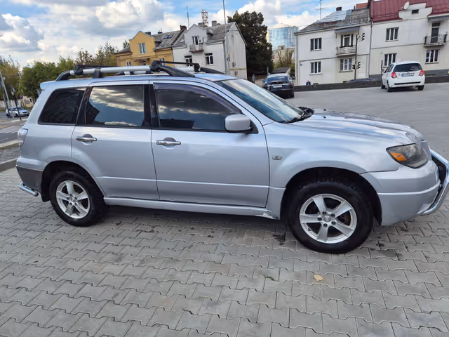 Mitsubishi Outlander 2004, L'vіv, $35 - image 3