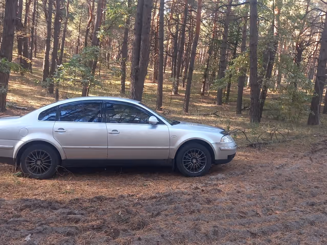 Volkswagen Passat 2004, Konotop, $3 950 - image 2