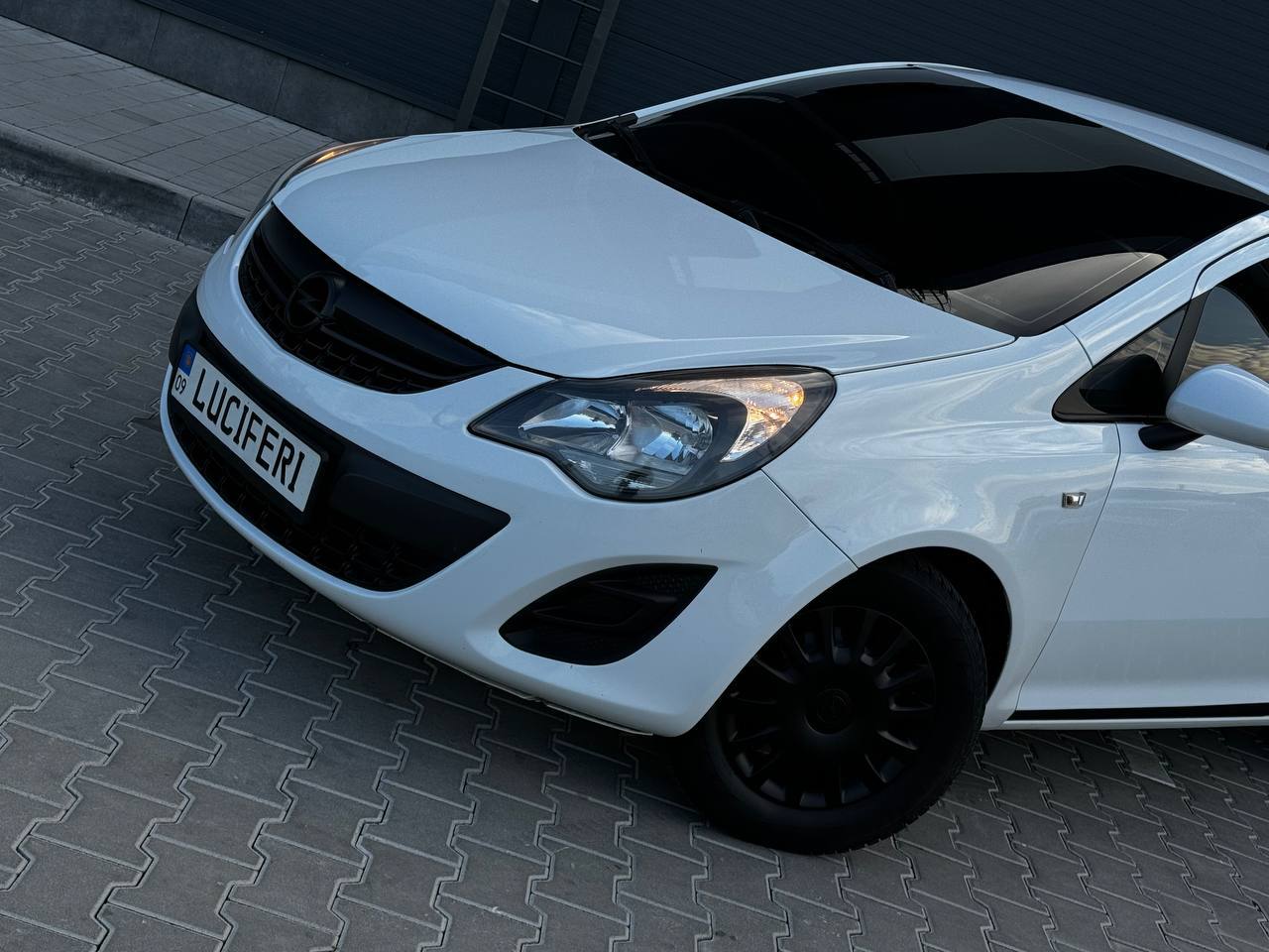 Opel Corsa - фото 8