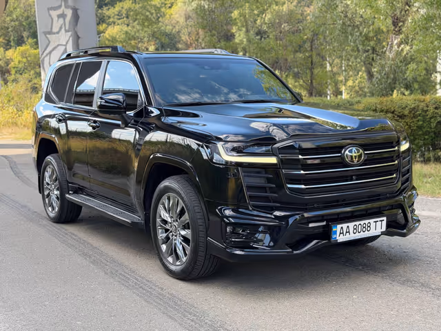 Toyota Land Cruiser 2022, Kyiv (city), $83 500 - image 3