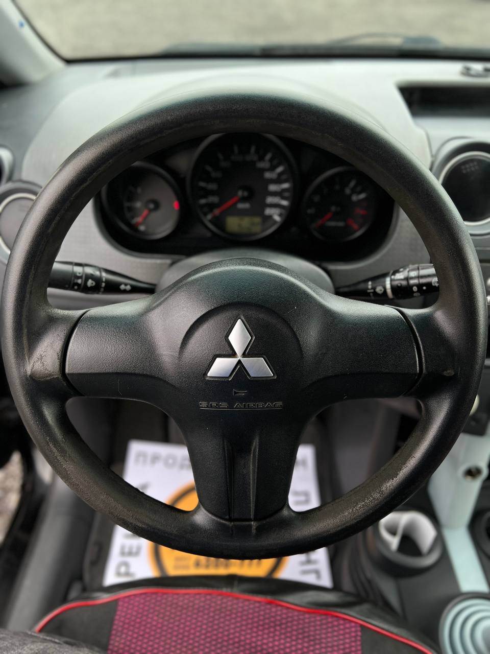 Mitsubishi Colt - фото 4