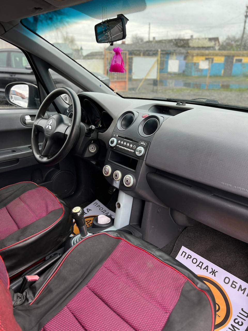 Mitsubishi Colt - фото 8