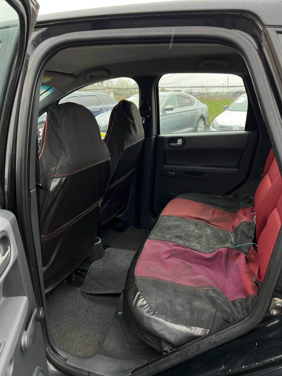 Mitsubishi Colt - фото 12